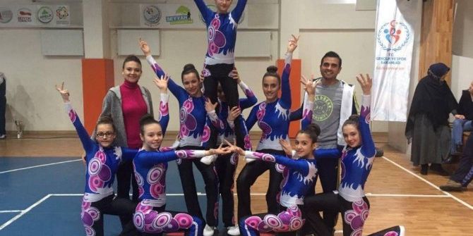 Tavşanlı Subaşı Ortaokulu Aerobik’de Kütahya Birincisi Oldu