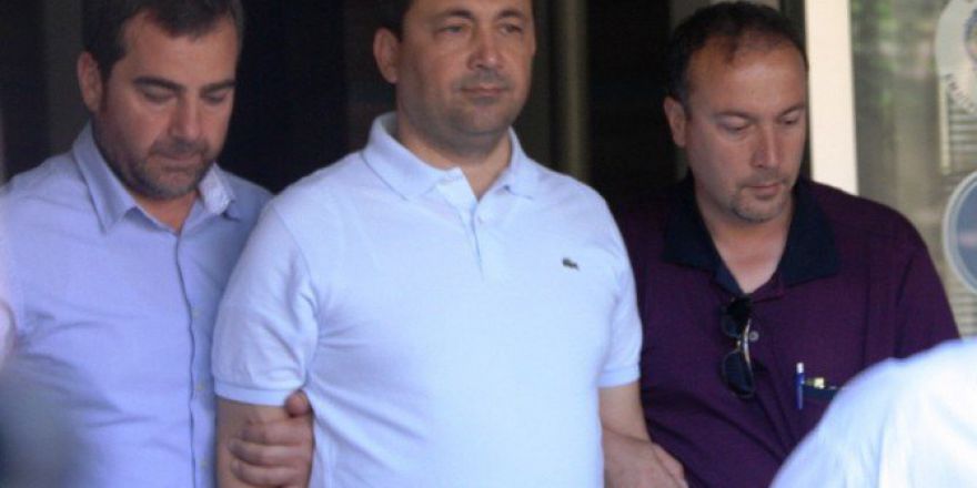 Gözaltına Alınan Tuğamiral Adliyeye Sevk Edildi