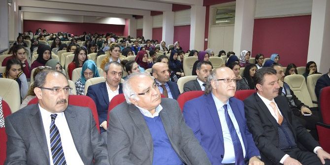 Erzurum’da Liseli Öğrenciler Ünlü Yazarlarla Buluşmaya Başladı
