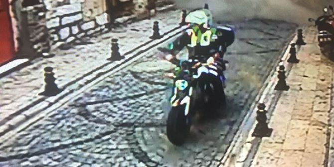 Polis Memuru Ölümden Kurtuldu