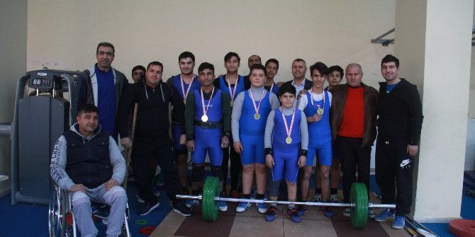 Okullar Arası Halter Müsabakası Sona Erdi
