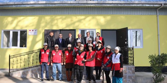 Tika’dan Tacikistan Kızılay Cemiyetine Tadilat Ve Donanım Desteği