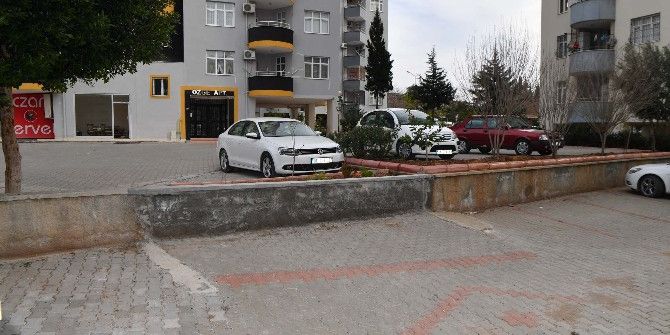 Başkan Çetin El Attı Sitenin Park Sorunu Çözüldü