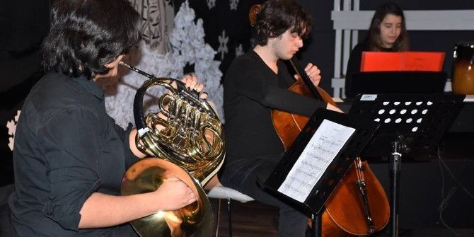 Aü Öğrencilerinden Müzik Dinletisi