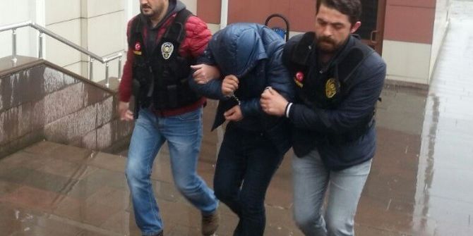 Uyuşturucudan Aranıyordu Uyuşturucu İle Yakalandı