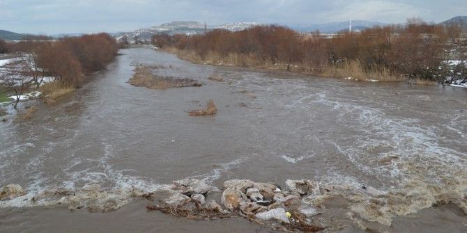 Simav Çayı Coştu