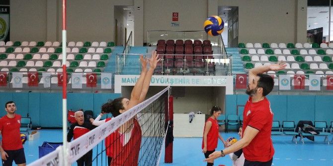 Büyükşehir’in Sultanları, Vakıfbank’a Hazırlanıyor