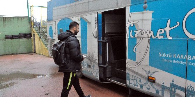 Darıca Gençlerbirliği, Beşiktaş’la Oynayacağı Kader Maçı İçin İstanbul’a Gitti