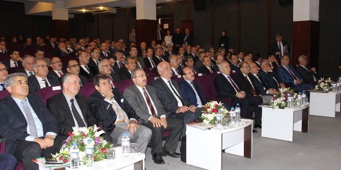 Vali Ata; ‘Hizmette Sorumluluğumuz Çok Büyük’