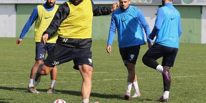 Manisa Büyükşehir, Yomraspor’a Kilitlendi