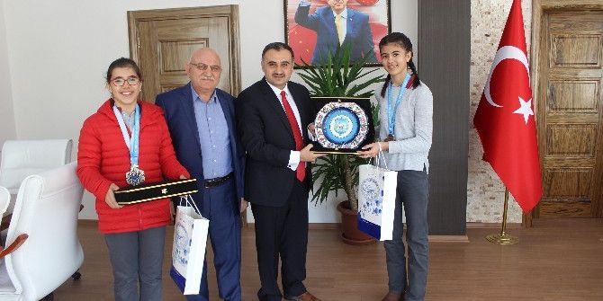 Develili Kayakçılardan Büyük Başarı