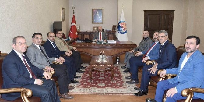 Vali Çakacak, Ak Parti Tarsus İlçe Yönetimini Kabul Etti