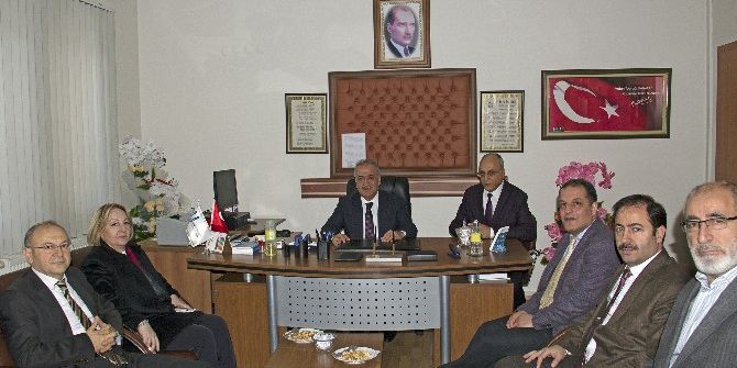 Rektör Çomaklı “Gelişen Çağa Uyum Sağlıyoruz”