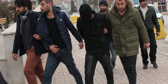 Elazığ’da İki Ayrı Hırsızlık Şebekesi Çökertildi