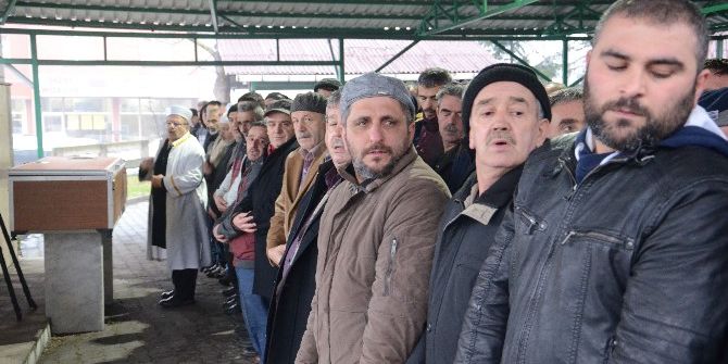 Üzerine Vagon Düşen Madenci Son Yolculuğuna Uğurlandı