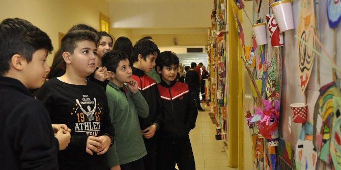 Gkv’de Bin Bir Suretler Ve ‘Çiçeklerin Dili’ Sergisi