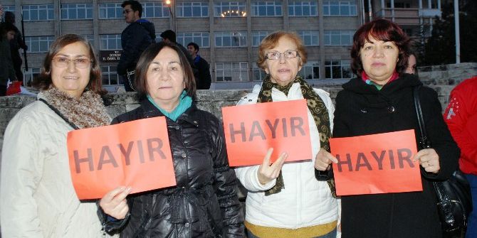 Burdur’da Chp’den Anayasa Protestosu