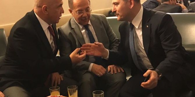 Anayasa Değişiklik Teklifi Görüşmelerinde Doğum Günü Kutlaması