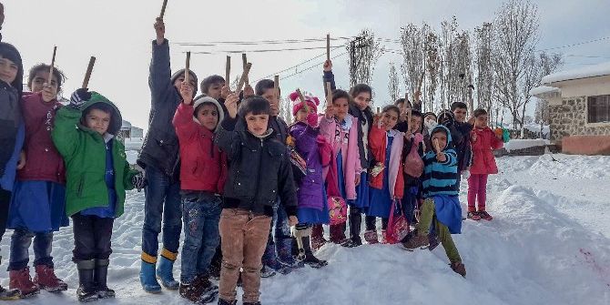 Muratpaşa’nın Kalemleri Türkiye’de Yeşeriyor