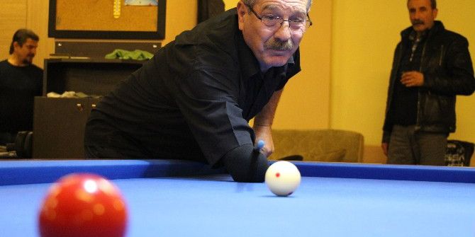 Tek Kolu Olmayan Bilardocu Engel Tanımıyor