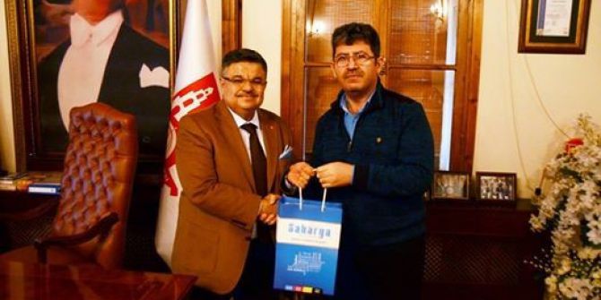 Sakarya Gazetesi Yazı İşleri Müdürü Erdal’dan Başkan Yağcı’ya Ziyaret