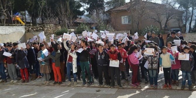 Kula’da 7 Binden Fazla Öğrenci Karne Alacak