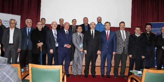 Fsmvü’de "Anayasa Değişiklikleri Ne Getiriyor?" Paneli Düzenlendi