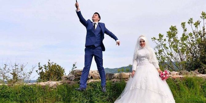 Banyo Yaparken Fenalaşan Genç Kurtarılamadı