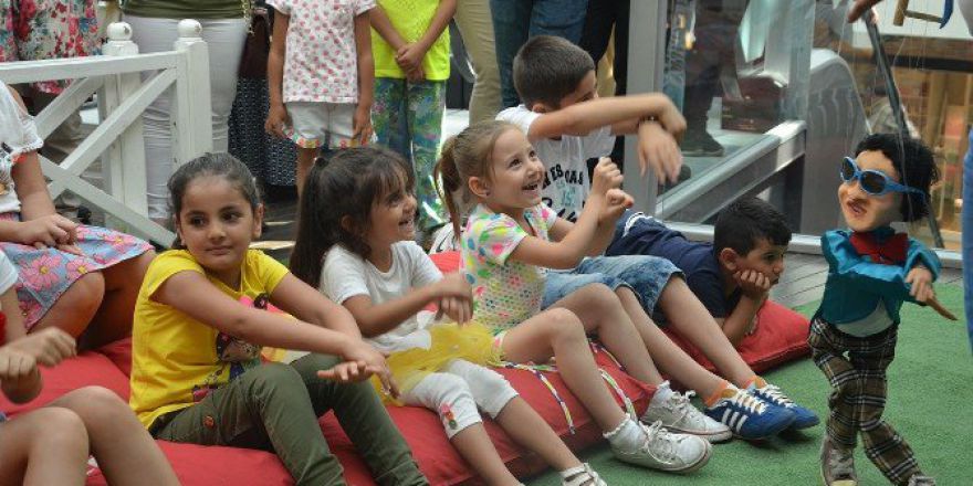 Forum Gaziantep Çocuk Kulübünde İpten Kuklalar Minikleri Büyüledi