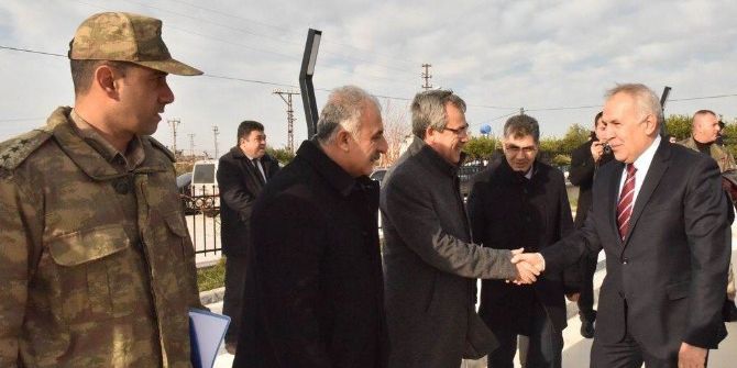 Vali Ata Hastanede İncelemelerde Bulundu