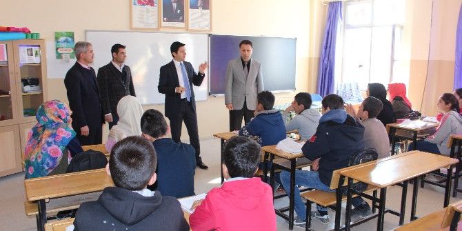 Kaymakam Öğrencilere Sınav Öncesi Moral Verdi