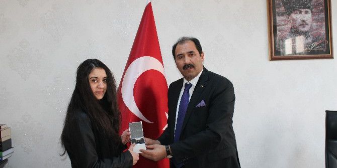 Şehit Ömer Halisdemir’e Mektup Yarışmasında Birinci Oldu