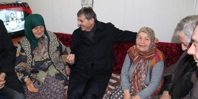 Başkan Alemdar Yaşlılara Ziyaretlerini Sürdürüyor