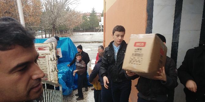 Öğrencilerden Halep’e Yardım Kampanyası