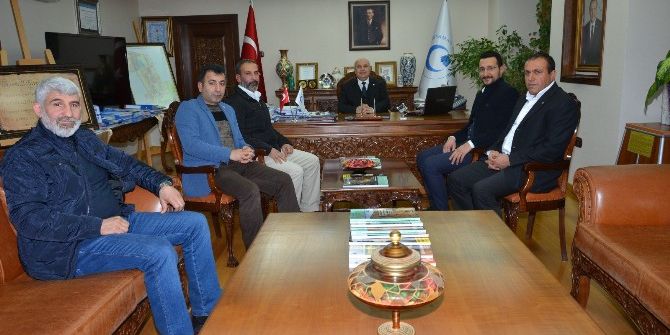 Anesiad Yönetimi Üniversite Hakkında Bilgiler Aldı