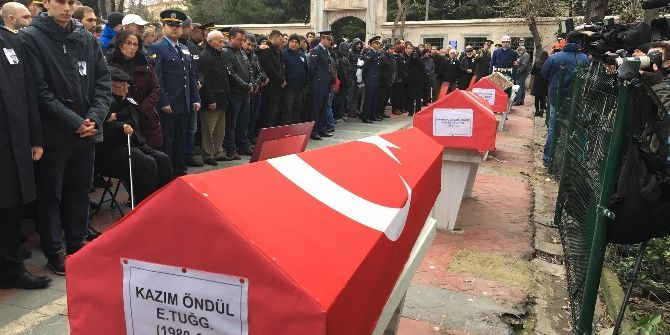 Kırgızistan’da Uçak Kazasında Ölen Üç Mürettebat İçin Cenaze Töreni Düzenlendi