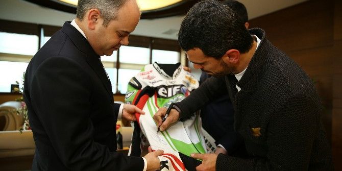 Bakan Çağatay Kılıç, Kenan Sofuoğlu’nu Kabul Etti