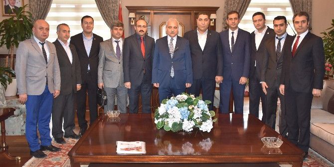 Vali Güvençer’e "Müfredatın Demokratikleştirilmesi" Raporu Sunuldu