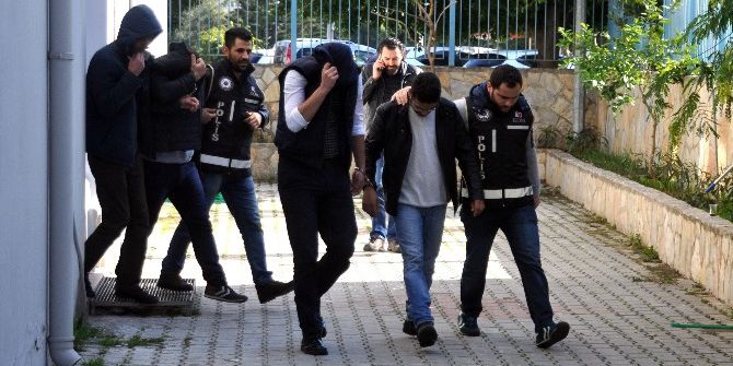 Alanya’da Dolandırıcı Çetesi Yakalandı