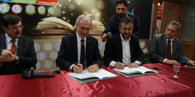 Kütahya’da Ödüllü Kitap Okuma Yarışması