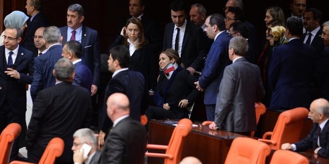 Anayasa Değişiklik Teklifinin 8. Maddesi 339 Oyla Kabul Edildi