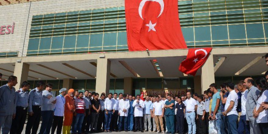 Viranşehir’de Sağlık Çalışanları Darbe Girişimine Tepki Gösterdi