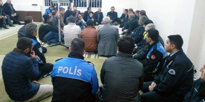 Emniyet Müdürü Alper, Vatandaşlar İle Huzur Toplantısında Bir Araya Geldi