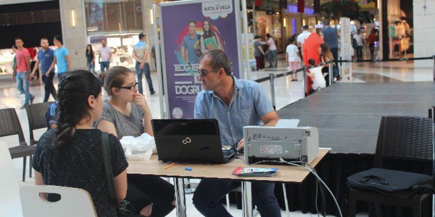 Öğrenciler Doğru Tercih İçin Nata Vega Outlet’te Buluşuyor