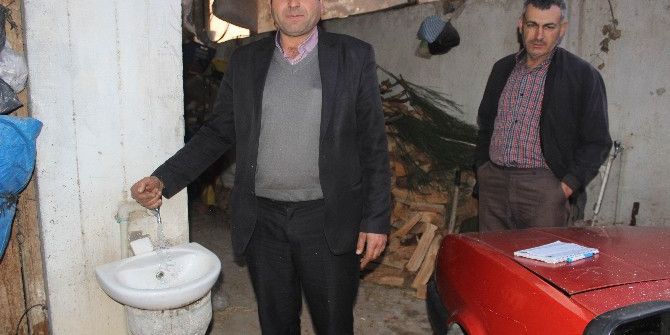 Mahalleye Dönene Köylülerin ‘Atık Su Ve Geriye Dönük Borç’ İsyanı