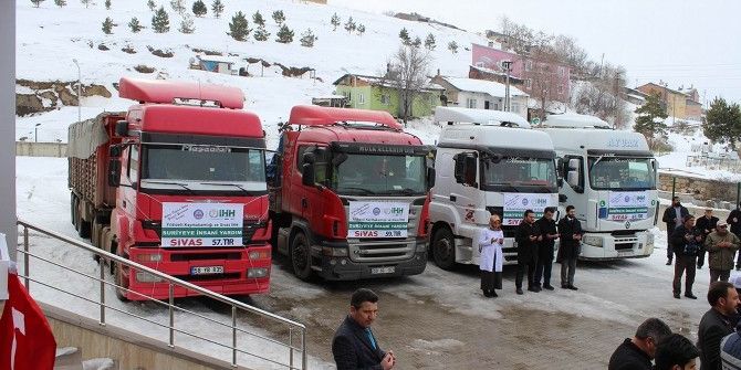 Sivas’tan Halep’e 6 Tır Yardım