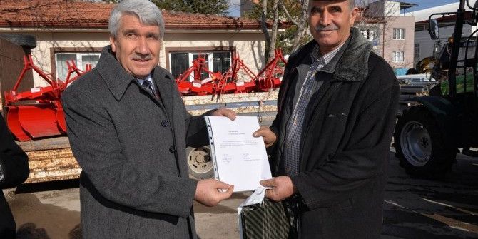 Kütahya’da 21 Köye Kar Küreme Aparatı