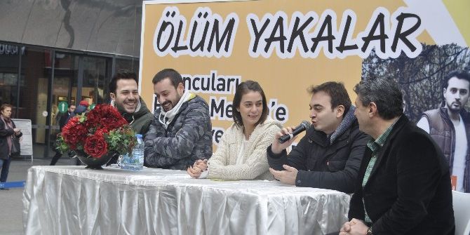 Ünlü Oyuncular Forum Mersin’de Ziyaretçilerle Buluştu