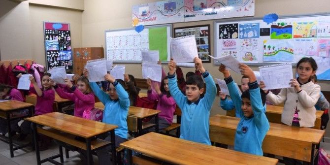 Biga’da 13 Bin 678 Öğrenci Karne Aldı