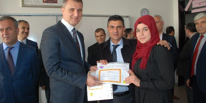 Adıyaman 151 Bin 500 Öğrenci Karne Sevinci Yaşadı